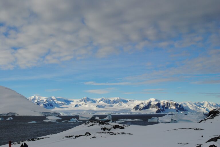 Amazing Antarctic view_Jamie Scherbeijn