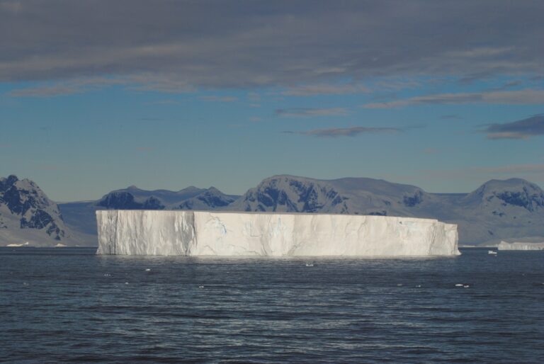 Tabular Iceberg Jamie Scherbeijn