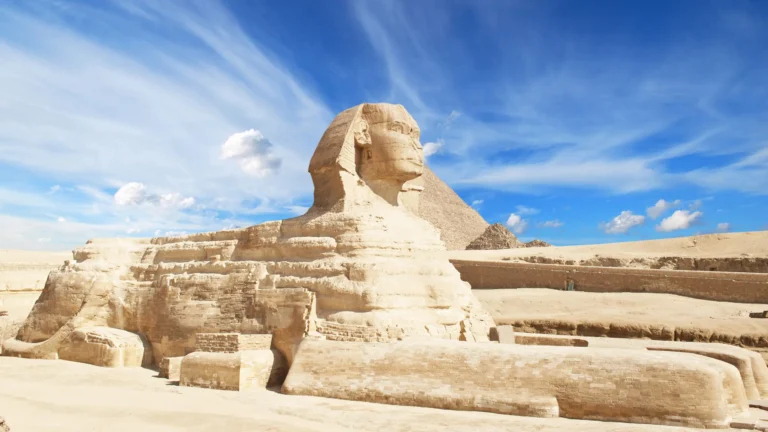 Egypt luxury tours: A Full Travel Guide to Exploring the Land of Pharaohs